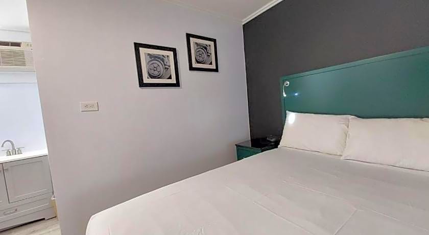 Village Motel by OYO
