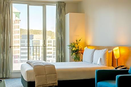 Astelia Apartment Hotel