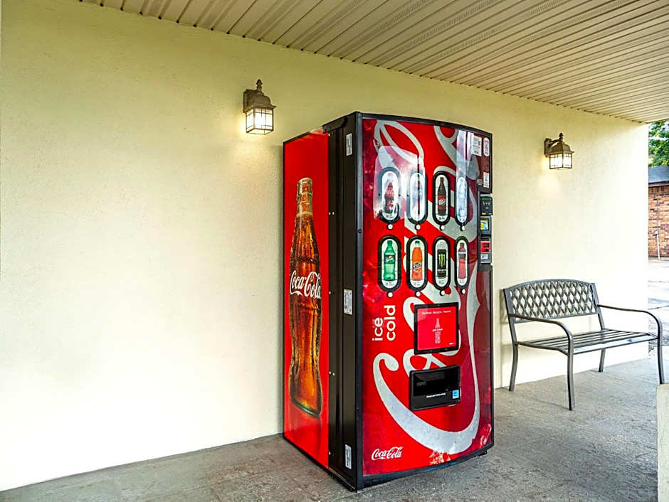 Motel 6-Livingston, TX