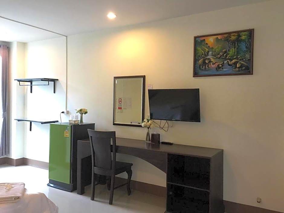 Amonruk Hotel 2