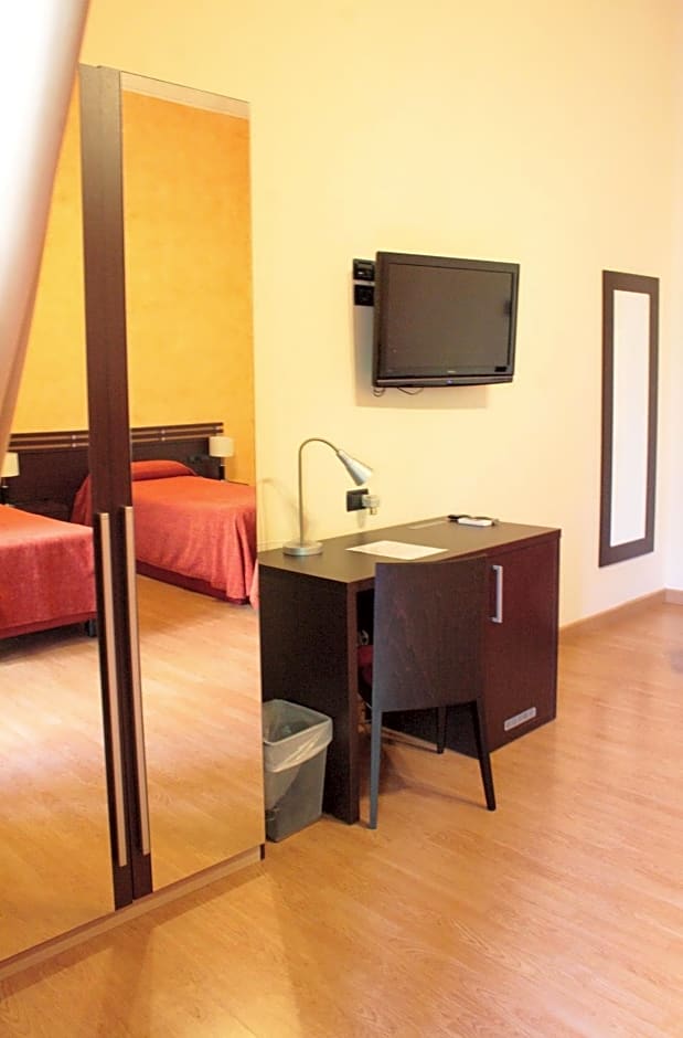 San Max Hotel