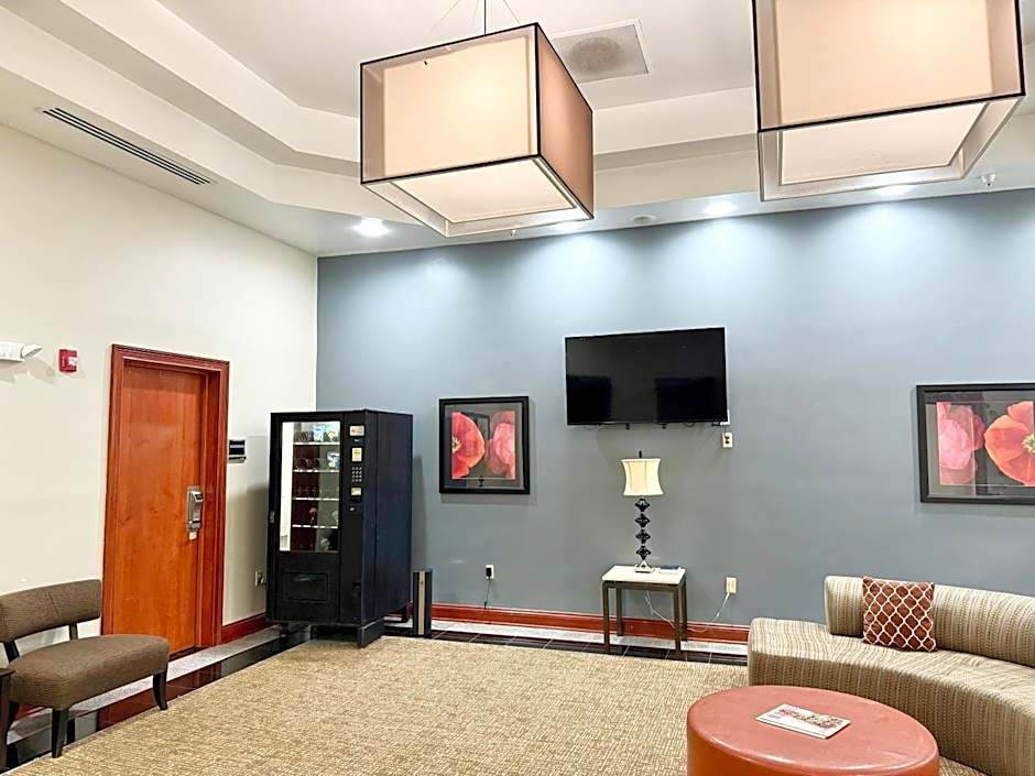 Quality Inn & Suites Greenville I-65