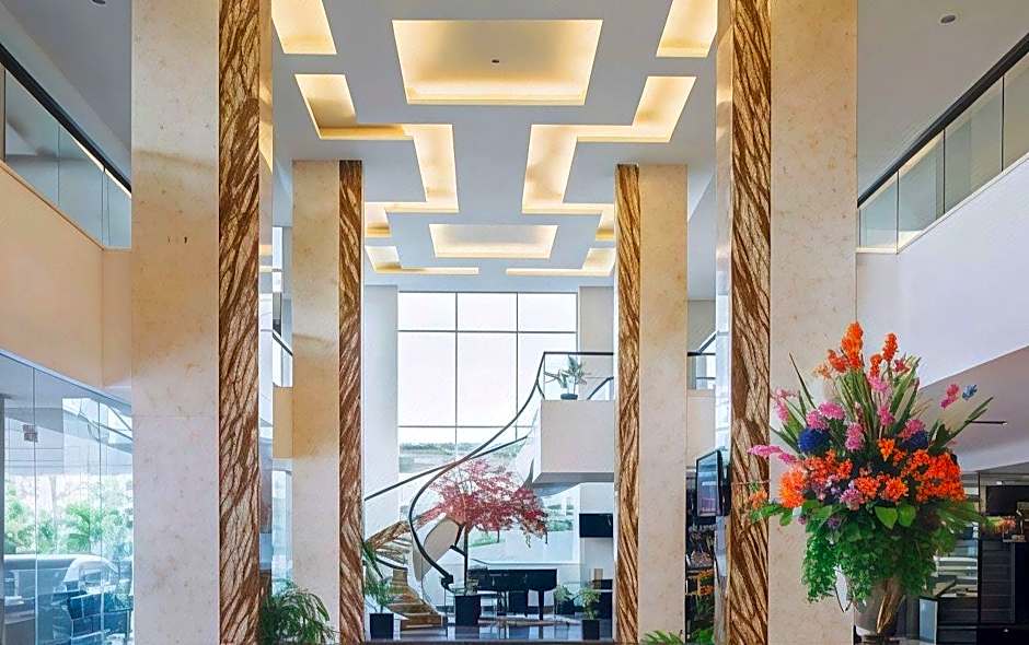 CLARO KENDARI (ex. Grand Clarion Hotel & Convention)