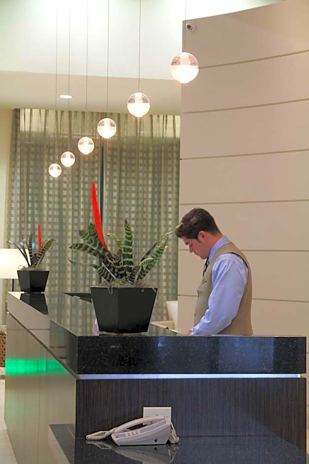 Embassy Suites By Hilton Ontario Airport