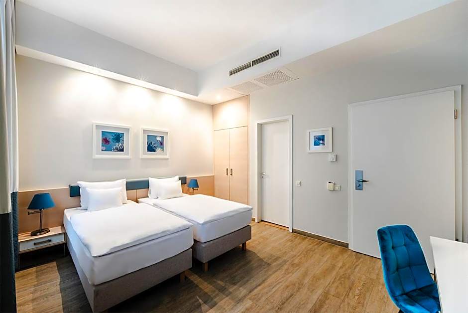 Atrium Fashion Hotel