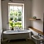 East Pallant Bed and Breakfast, Located in Large Georgian Townhouse in Central Chichester