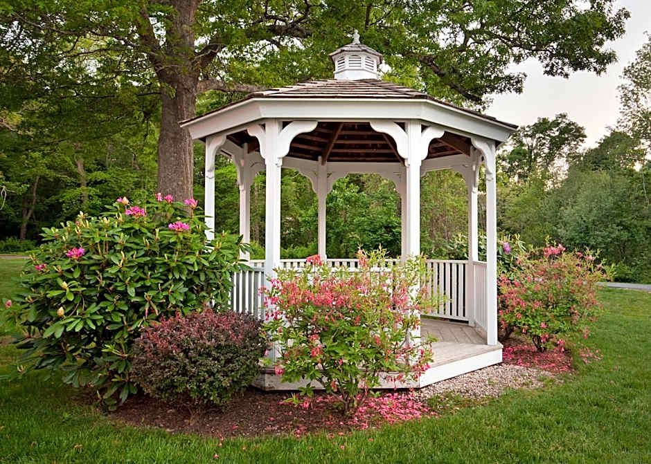 Iris Hotel Cape Cod
