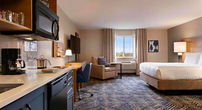 Candlewood Suites Springfield By IHG