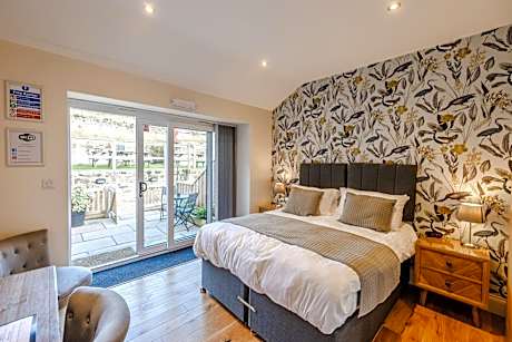 Double or Twin Room with Garden View