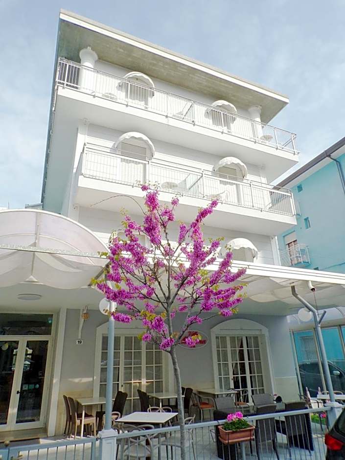 Hotel Villa Madana