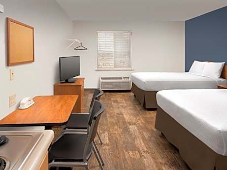 Double Room with Two Double Beds - Smoking