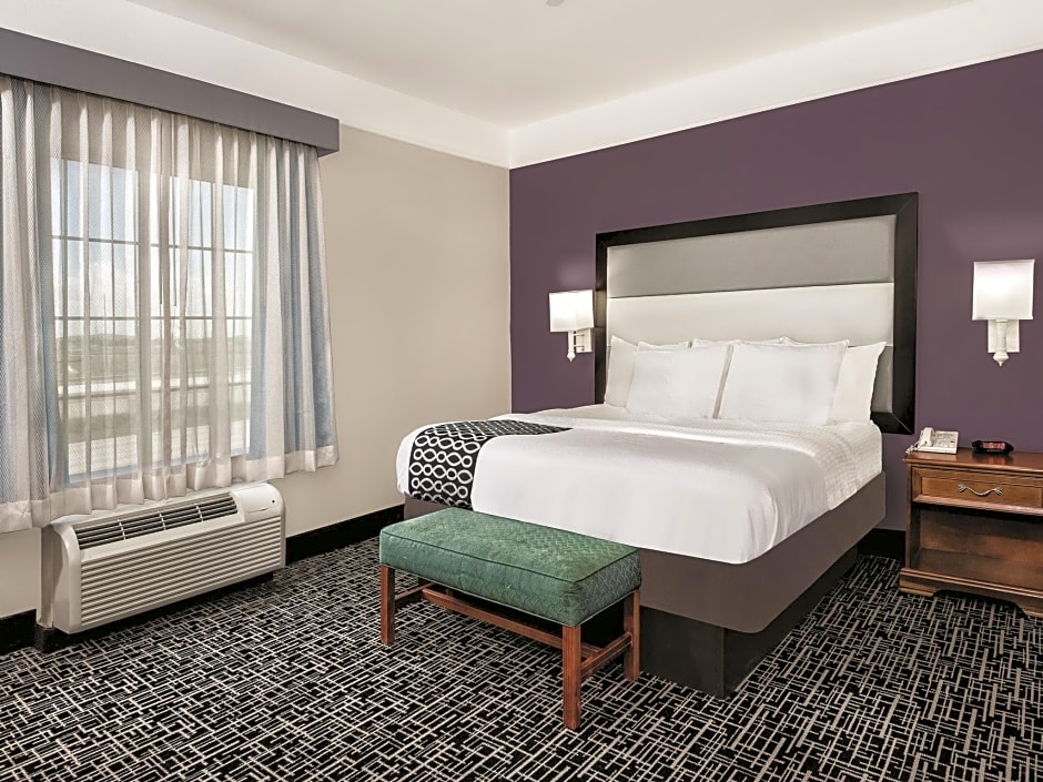 La Quinta Inn & Suites by Wyndham Houston - Rosenberg