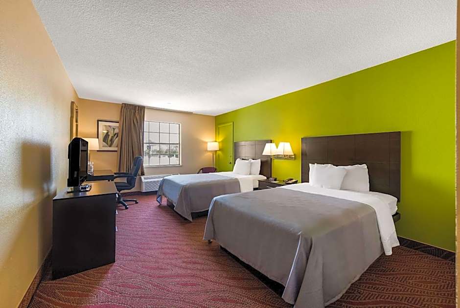 Quality Inn Saint Louis Airport