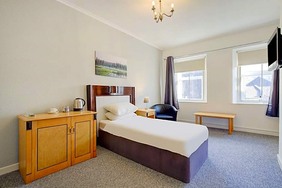 OYO Eastbank Hotel, Speyside Scotland