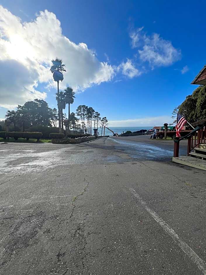 Ocean Cove Lodge Bar & Grill