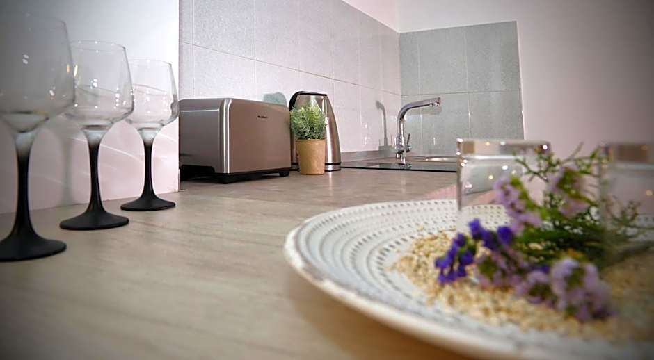 Pier Beach Hotel Apartments