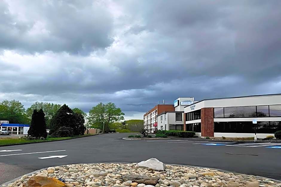 Germaine Inn South Portland