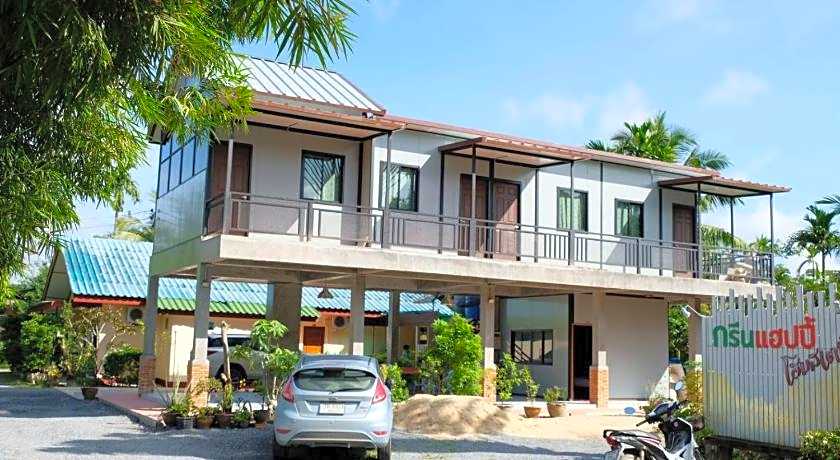 Green Happy Homestay 