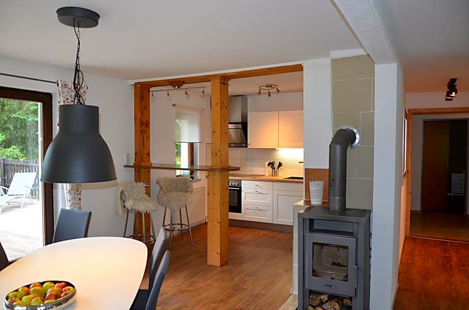 Dahoam by Sarina - Rooms & Suites