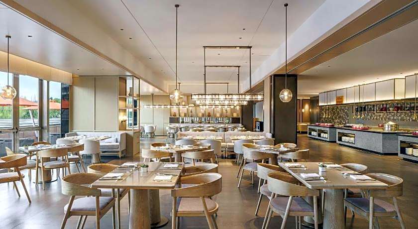 The Yuluxe Sheshan, Shanghai, A Tribute Portfolio Hotel (Formerly Le Meridien She Shan Shanghai)