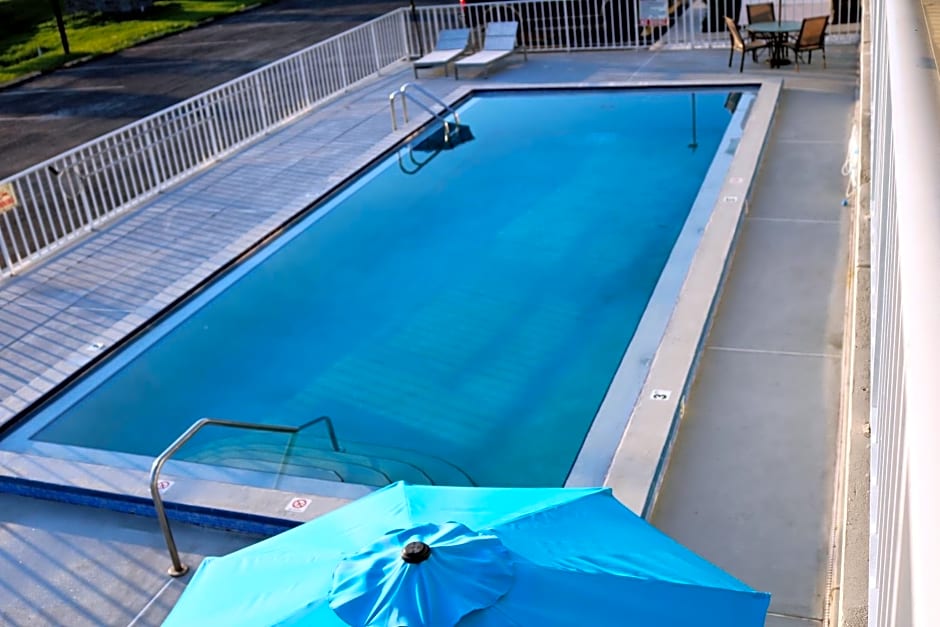 Monte Carlo Inn- Near Disney