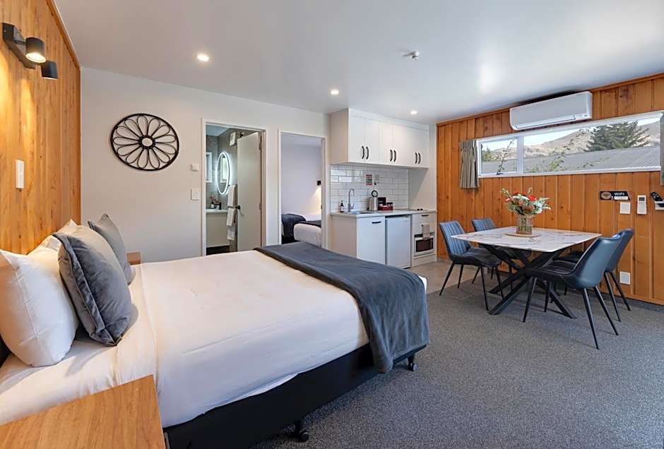 Archway Motels & Chalets