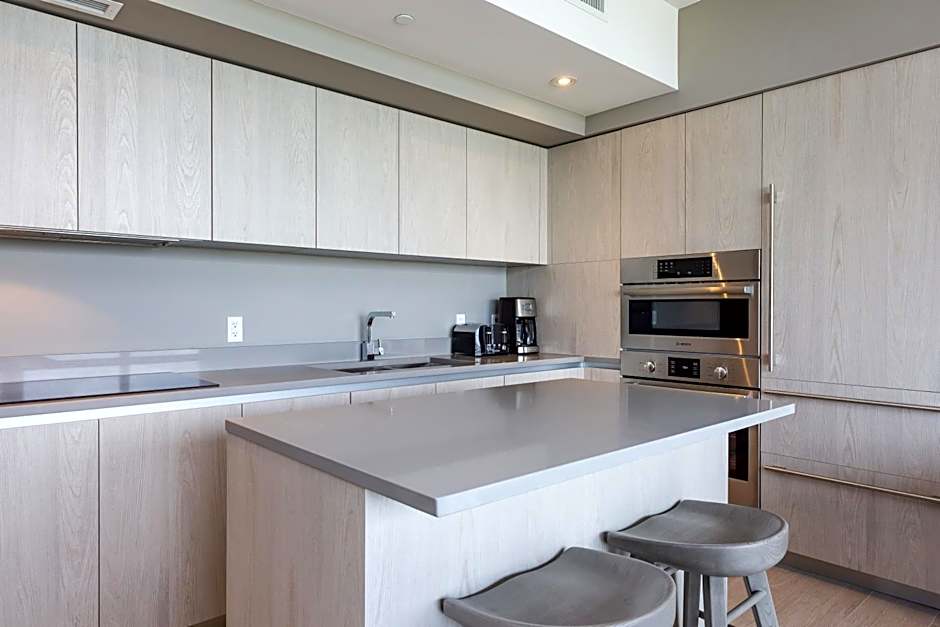 Hyde Beach House Hollywood Private Suites
