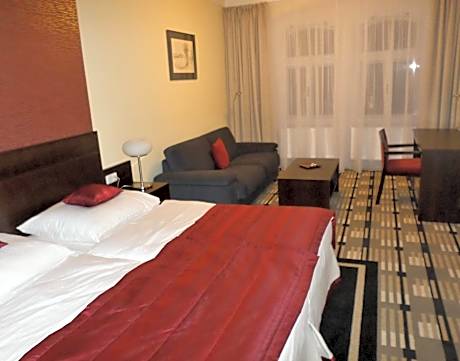 Superior Two-Bedroom Apartment