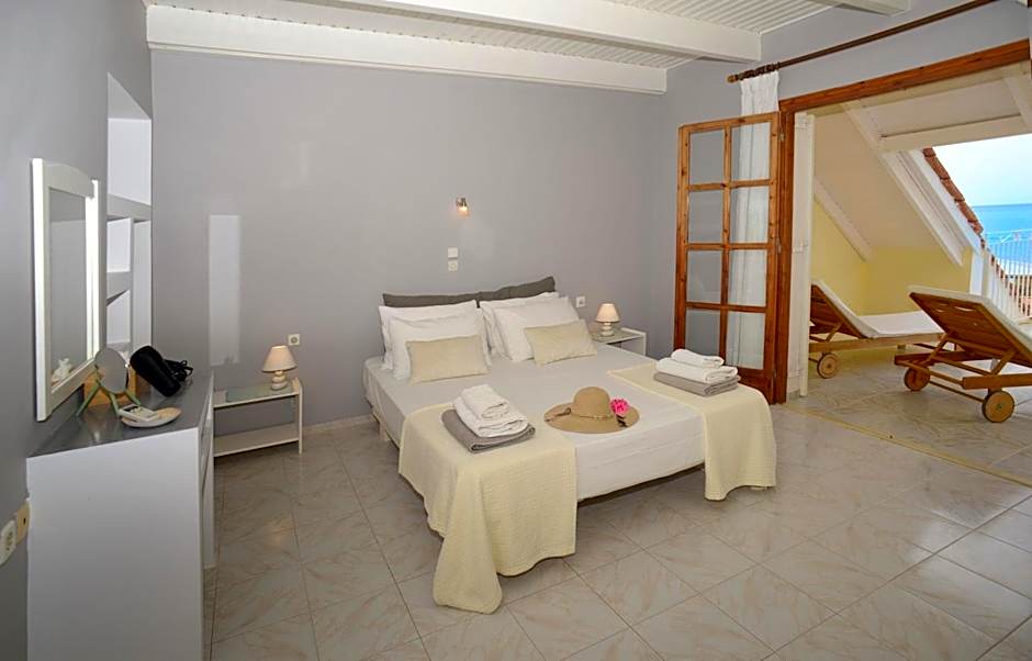 Albouro seafront apartments