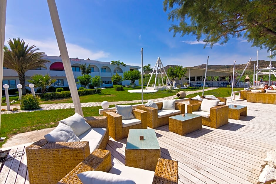 Gregory Peck Beach Break Apartments