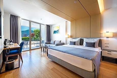 Premium Room with Sea View