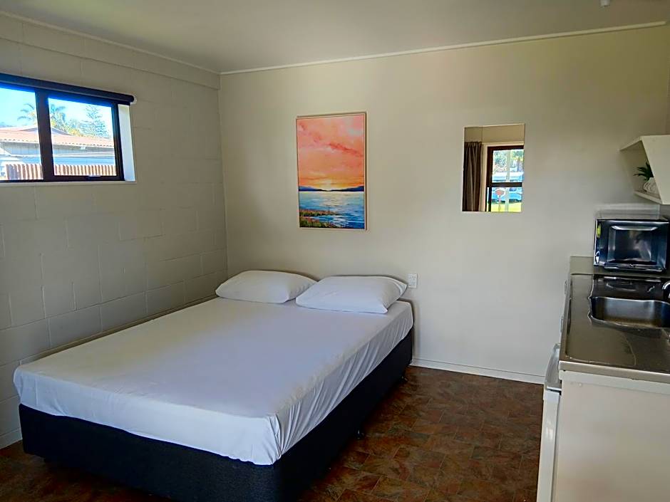 Harbourside Holiday Park