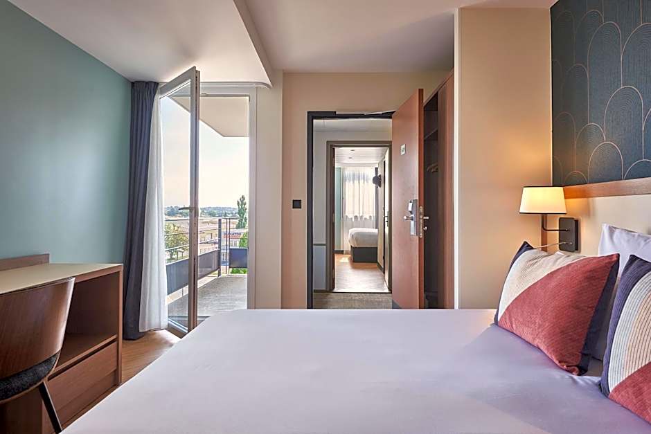 Hotel Gatsby by HappyCulture