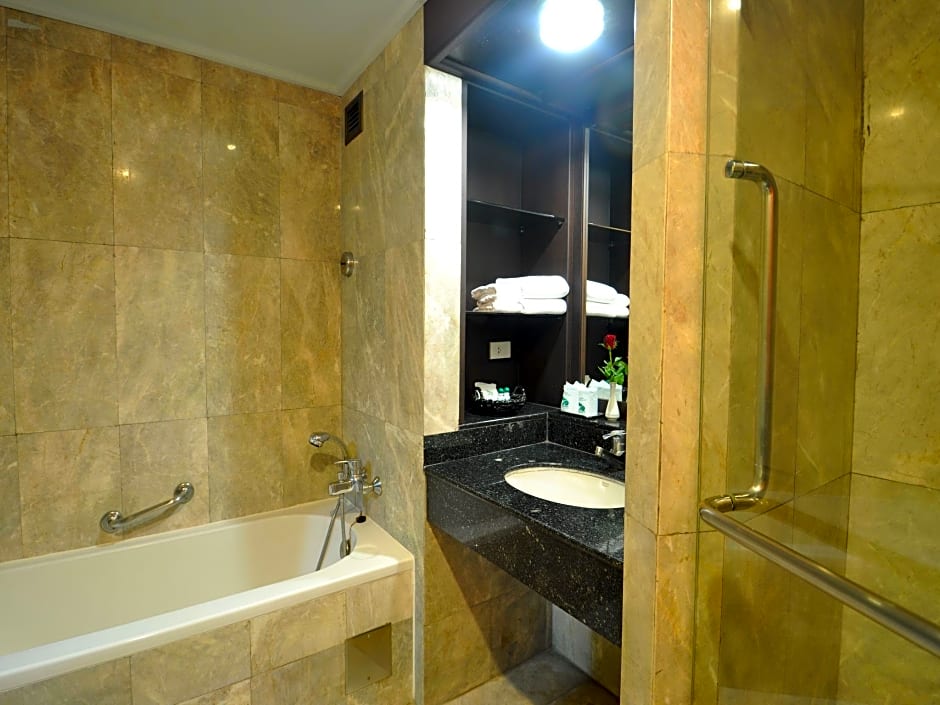 Bp Grand Suite Hotel