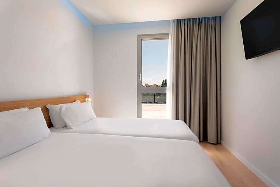 2 Beds — 4 fotoğraftan 1. fotoğraf
