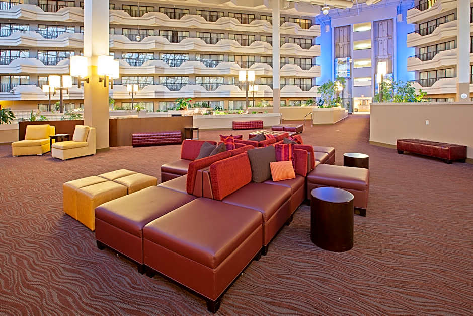 Holiday Inn Evansville Airport – Evansville, IN