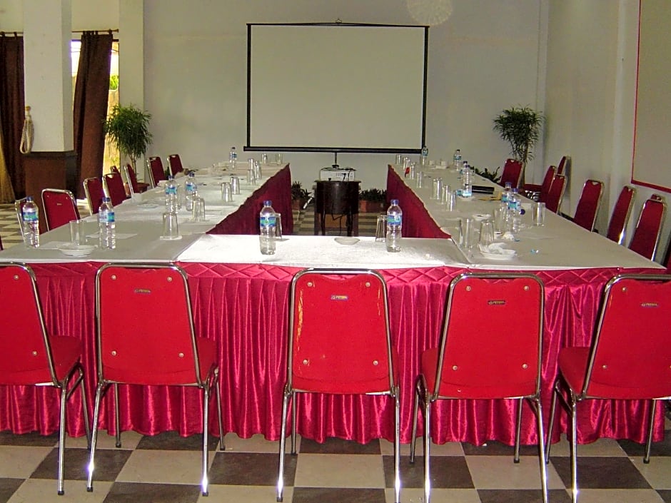 Green Wattana Hotel Sentul