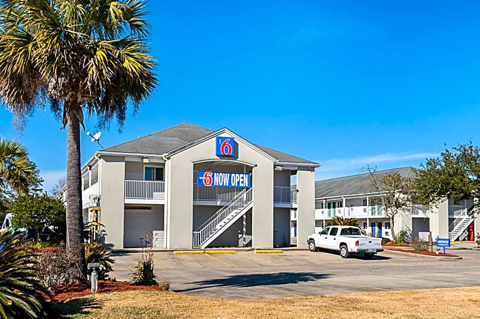 Motel 6-Bay Saint Louis, MS