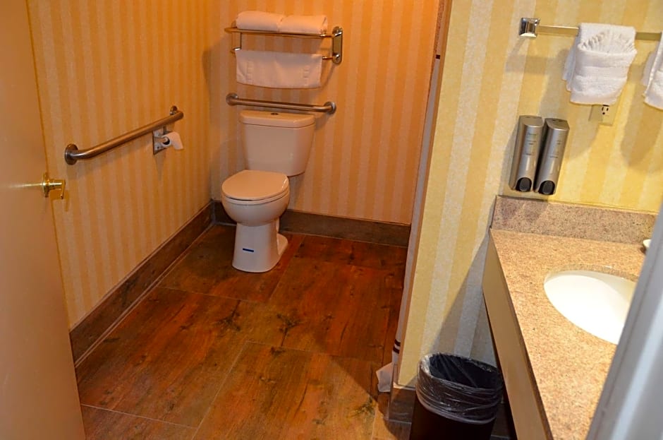 Best Western Plus Hill House
