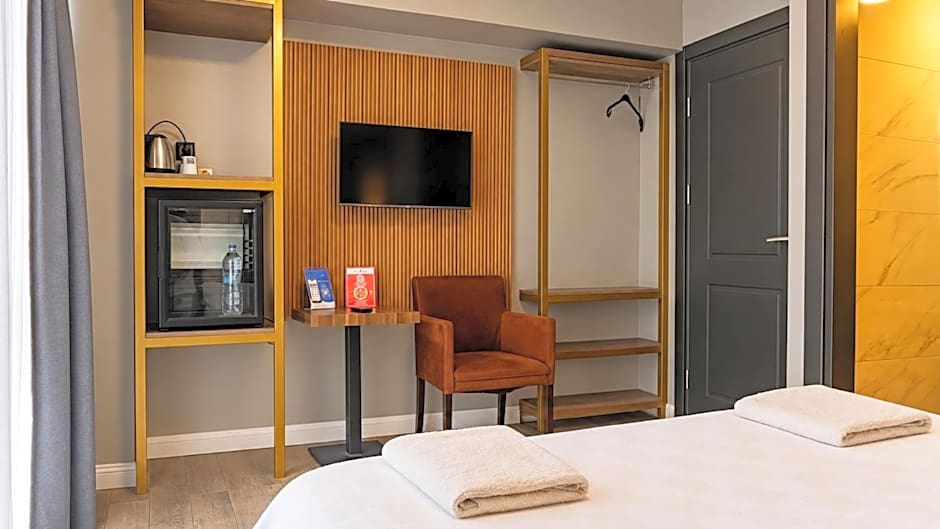 TALLES CITY HOTEL