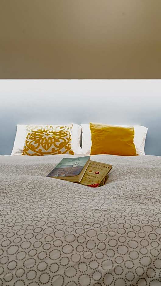 Bertola 17, centrale, stazione by HAPPYHOSTORINO