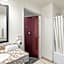 Cobblestone Hotel & Suites Denmark - Green Bay