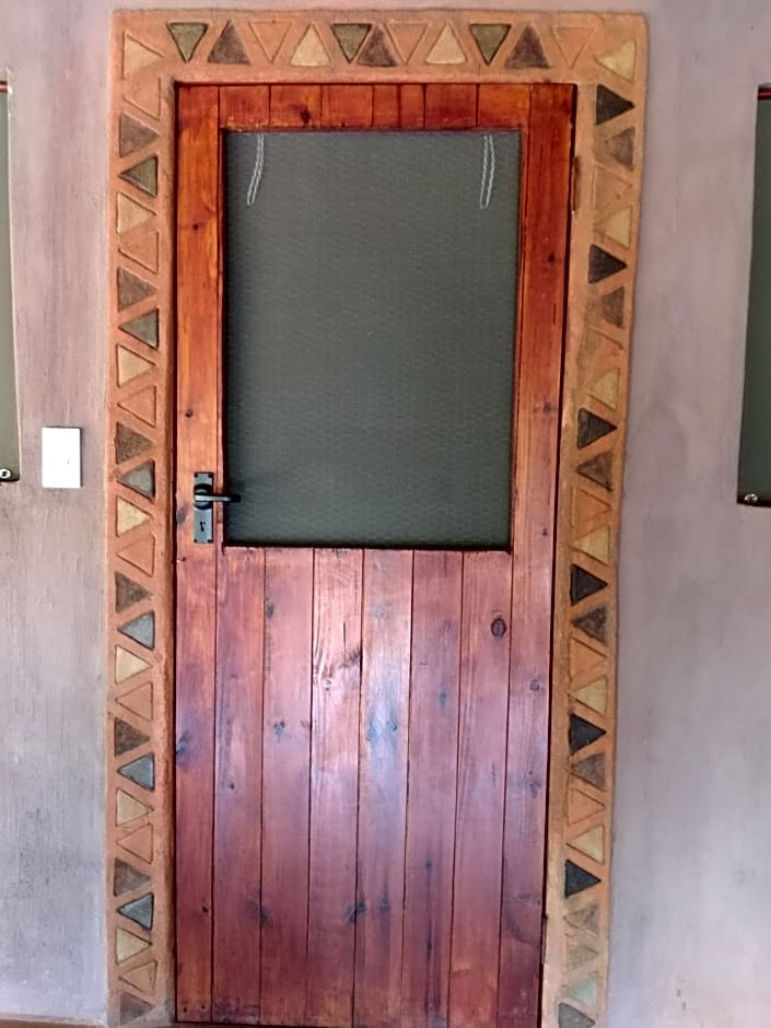 Nthakeni Bush & River Camp