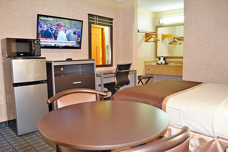 Deluxe Inn - Fayetteville I-95