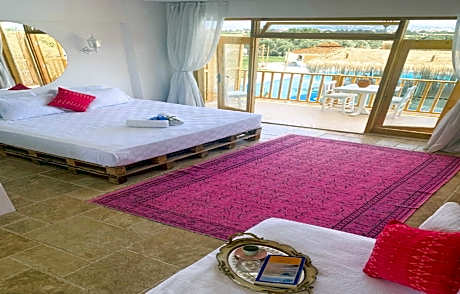 Standard Room with Hot Tub