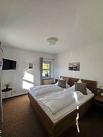 Doppelzimmer-Klassisch-Eigenes Badezimmer