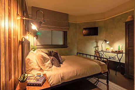 Double Room with Private Bathroom