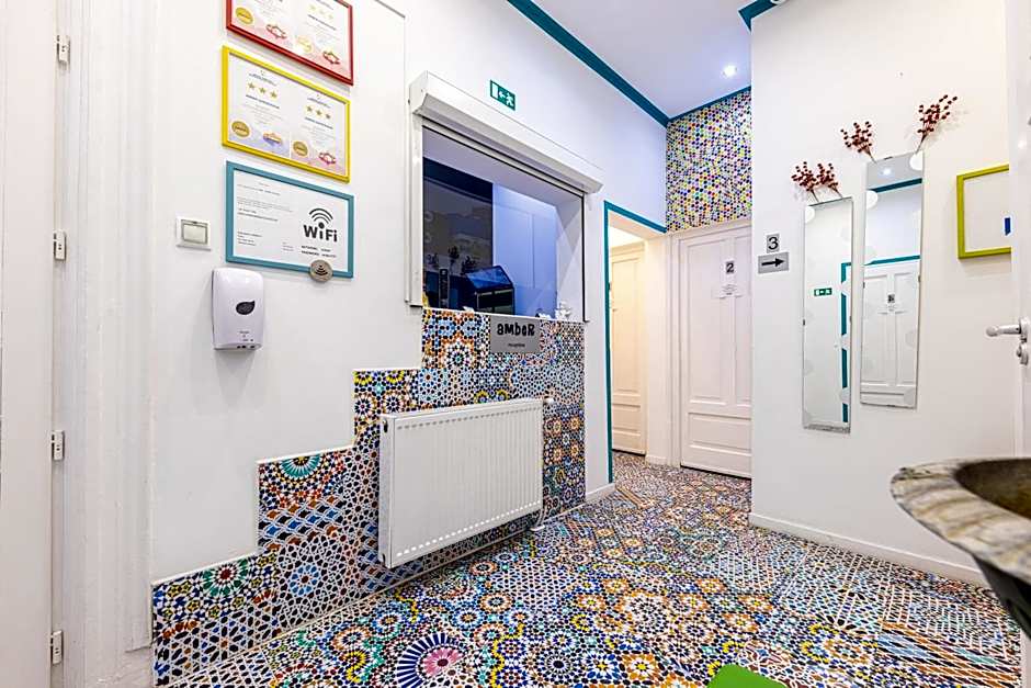 Amber Gardenview Studios Downtown