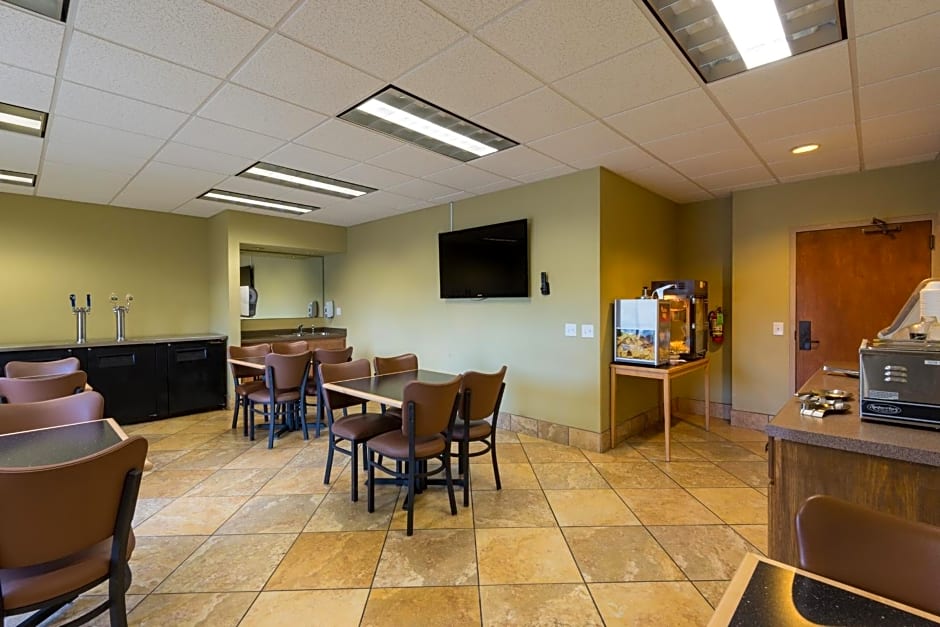 AmericInn by Wyndham Madison West
