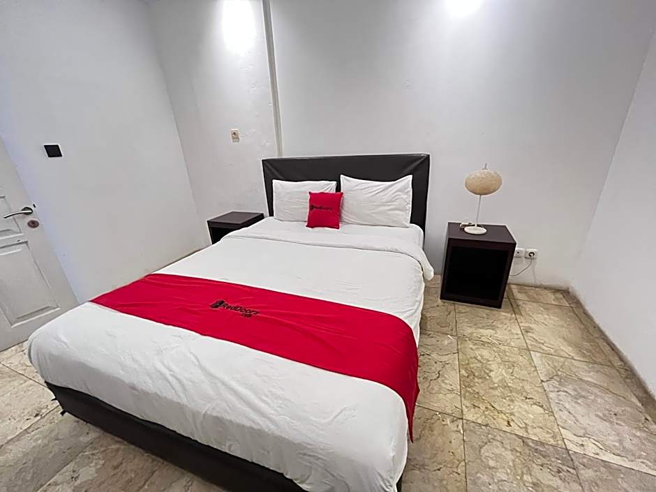 RedDoorz near Kantor Walikota Manado